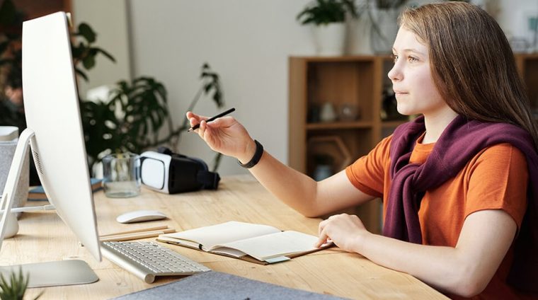 Techniques in PowerPoint Slides Making and Oral Presentation